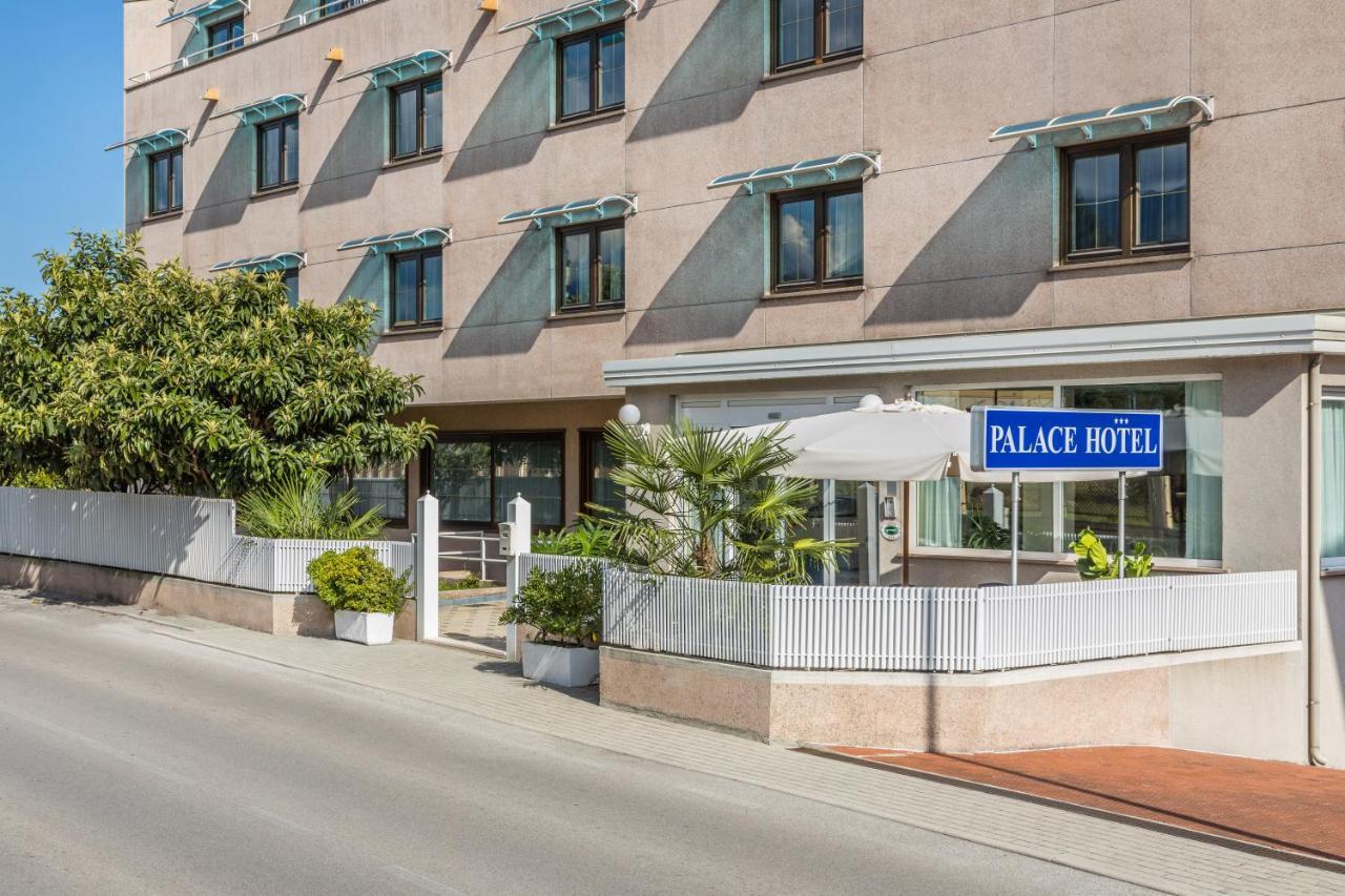 Aviano Palace Hotel Exteriör bild
